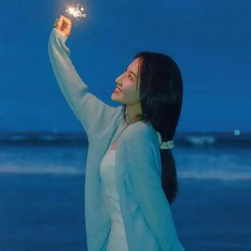 绝美女神海边头像