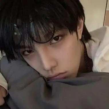 酷帅高冷成熟真人男头高清图片精选,男生头像图片