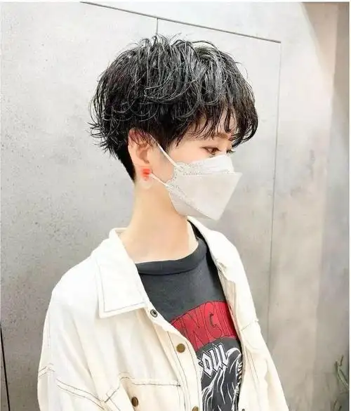 夏季爆款发型来了,时尚有个性,太多女性在尝试|挑染|短发|纹理烫|刘海