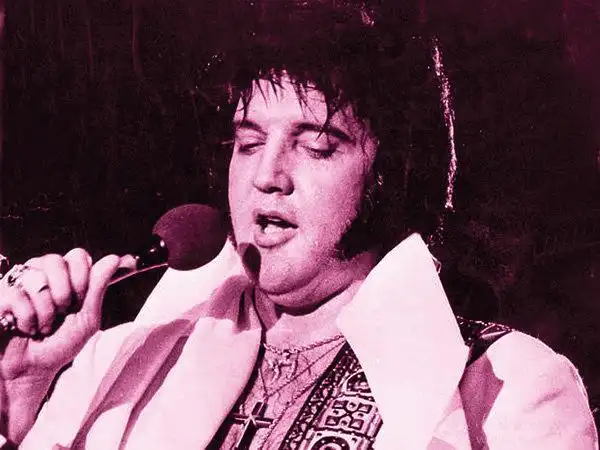 文汇记忆 | 他有世界上最著名的鬓角,为了把它们剃掉,甚至专门开了一