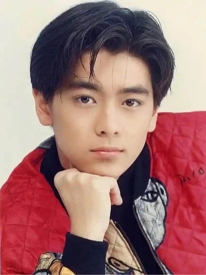 林志颖|美少年偶像鼻祖 林志颖,1992年17岁时出道,mv首播一夜爆红台湾