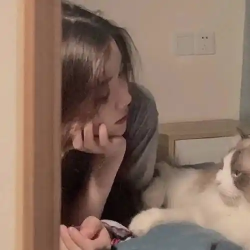 头像高级小众复古女生