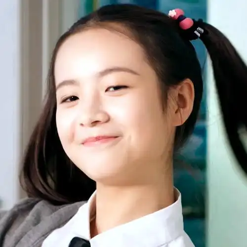 双马尾的李庚希就是可可爱爱的小朋友呀