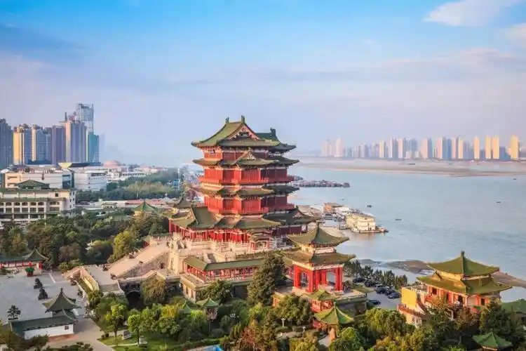 4月前去这72处景点,能省一半钱!