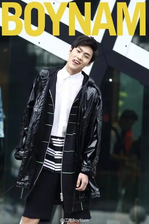 五十岁的李晨近照(从模特到演员 李晨成功上位前的战绩)(7)