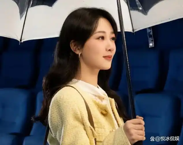 男明星和女明星播放量统计排行榜,王一博排第二名,第一实至名归