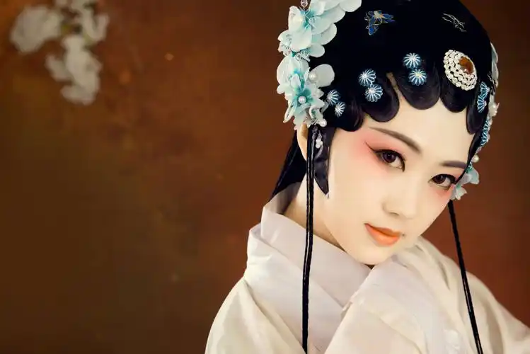 宝贝姑娘穿越了,中国古代变成了五大美女了!