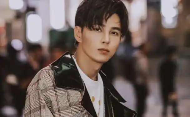 吴谨言否认新恋情男方洪尧被曝曾出轨网红此次前任还发声