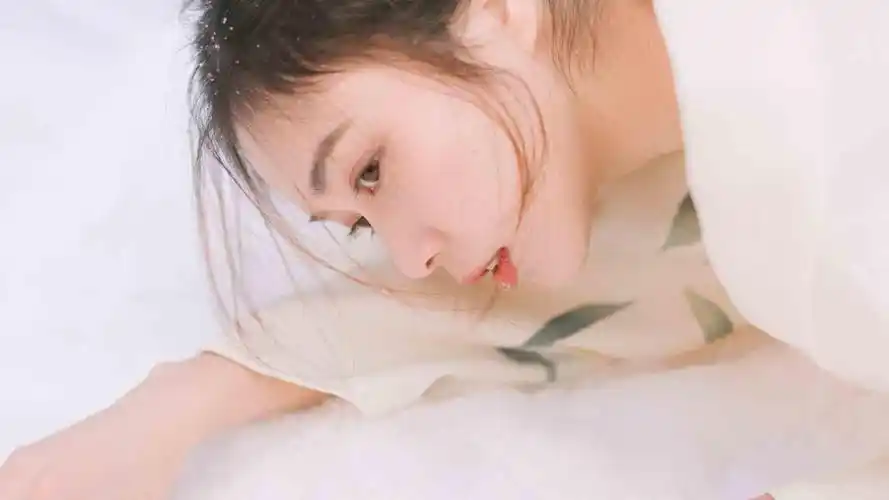 2021-03-13浏览:(425)标签:格式:jpg关注公众号:一抹绿叶热门壁纸标签