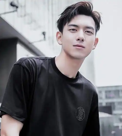 先祝李现生日快乐!