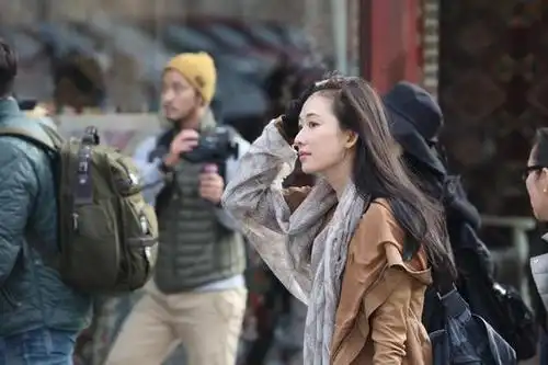 《花样姐姐》:林志玲和挑夫"叫卖"宋茜