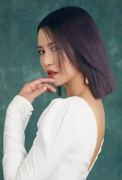 回顾娶了摇滚女神谭维维生下一儿一女陈亦飞的生活幸福吗