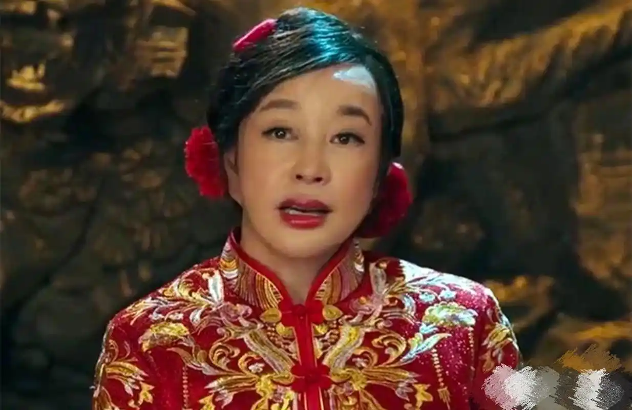 表情享受没眼看 正所谓"心有多大,舞台就有多大",这句话用在刘晓庆的