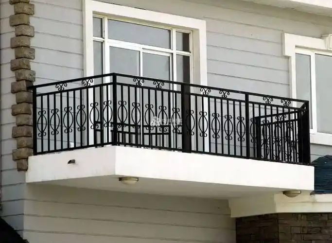 阳台护栏一般多高阳台护栏安装需要注意什么