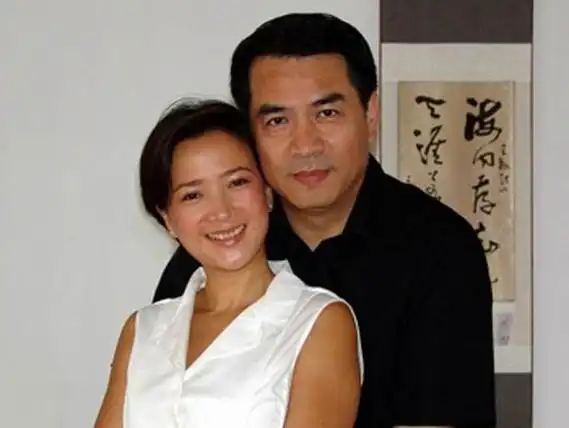 廖京生出生于北京,身高180cm,是现如今是中央实验话剧团的演员之一