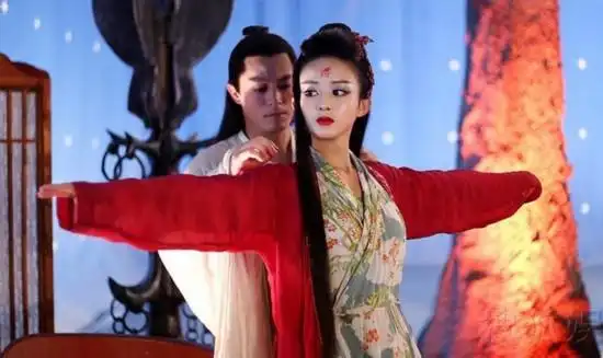 花千骨大结局霍建华赵丽颖吻戏被删 糖宝十一没复活引吐槽