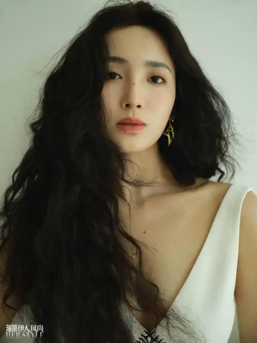 瑞丽伊人风尚##王紫璇惬意时光大片