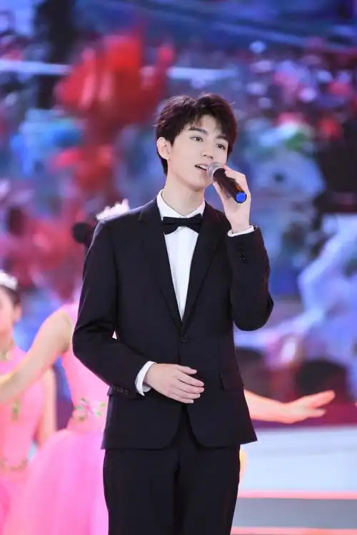 王俊凯2020最新活动照图片66