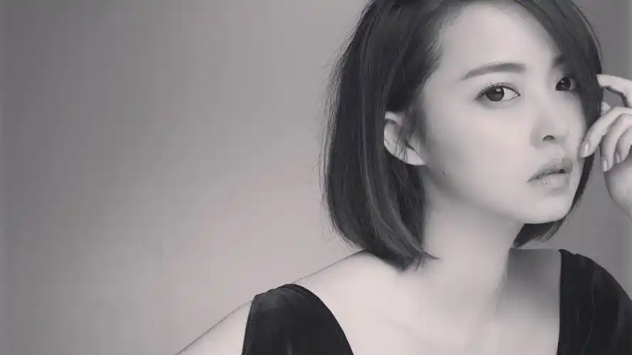 余心恬图片壁纸711