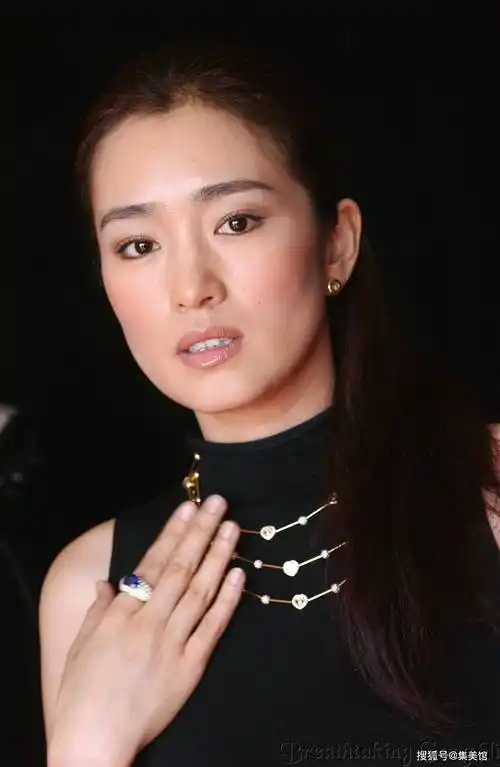 52岁巩俐,"巩皇"性感魅力无人能敌!_中国_表演_演技