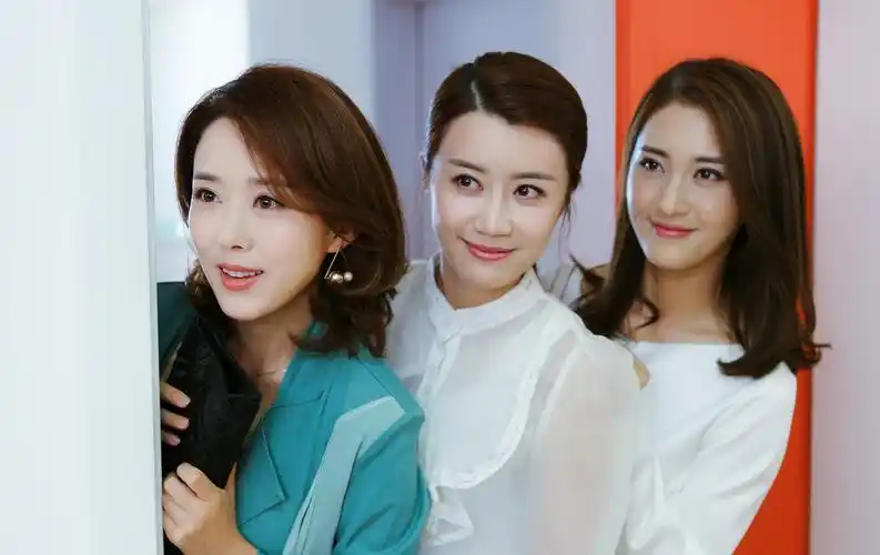 原创最美的安排首播扑街范明也演烂剧姐夫小姨子的典型闹剧