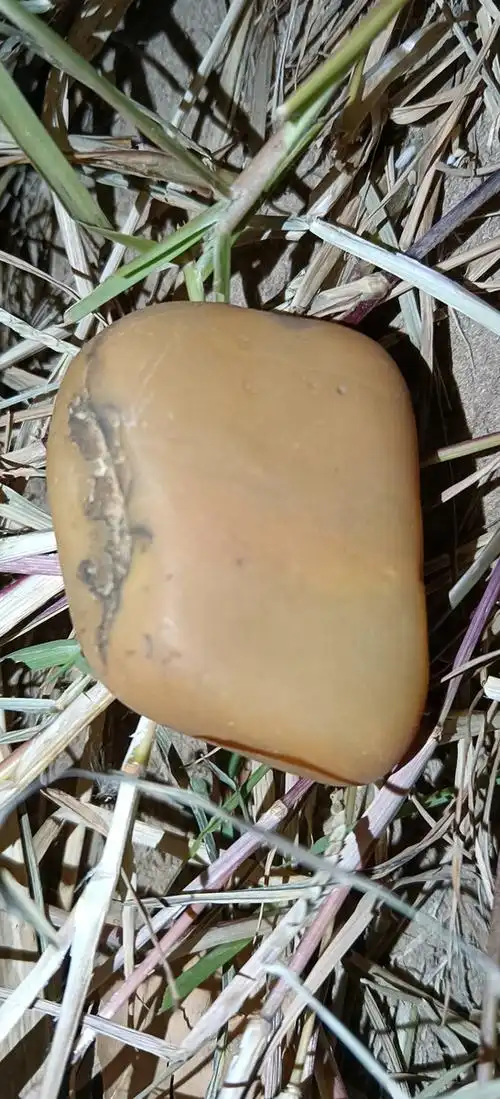 伊河原石黄蜡石摩沙细腊粗腊云台山乌鸦皮细腊玛瑙石 hongchen_rumeng