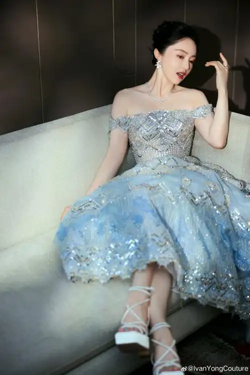 第六届黑龙江旅发大会##ivanyongcouture##礼服定制##董璇