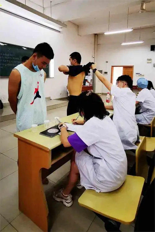 体检面试——外科检查体检面试——嗅觉测试体检面试——色觉检测体检