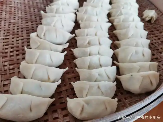 南方饺子——包菜猪肉香菇饺子,我家大人小孩都爱吃