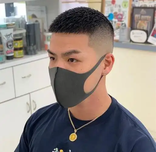 男生想剪寸头平头圆寸和板寸有什么区别应该如何选择呢男生寸头剪多少