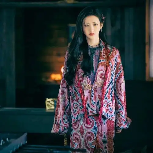 司藤景甜剧中同款服装配饰皆华丽2