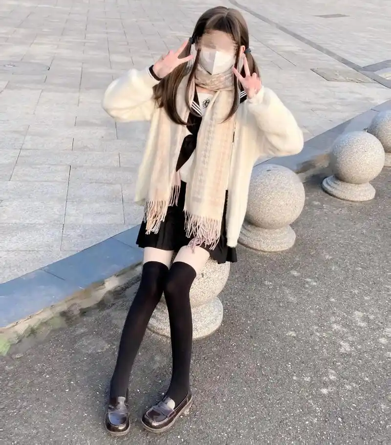 想看看宝宝们穿jk制服和lolita的照片#冬天 #jk  - 抖音