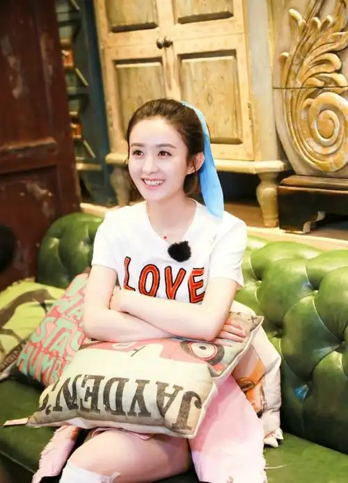 赵丽颖综艺拍摄花絮可爱高清图片