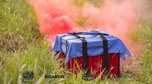 外国大佬制作精美空投 空投里面的东西真实在