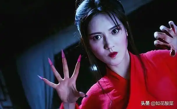 出手的时候,是红衣女子保护魏无羡,她朝着温逐流发起攻击,尖锐的指甲