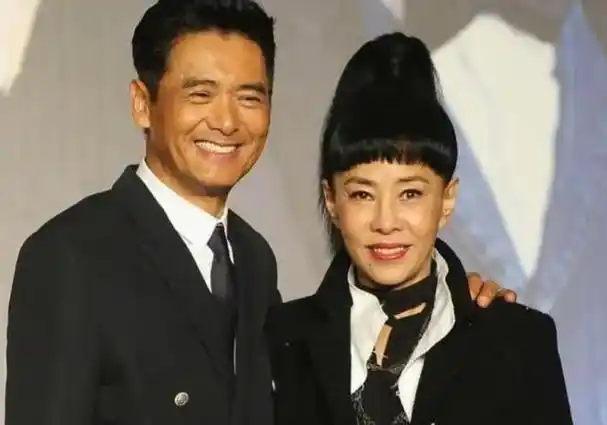 李健结婚19年不生孩子与妻子的二人世界依旧很甜蜜