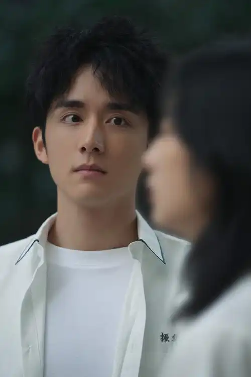 张新成超话91#李燃的音像店#相爱的证据,藏在每一个对视的瞬间;千万