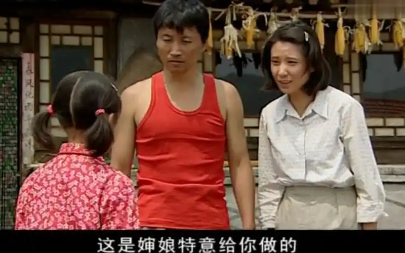 暖春:大结局1,叔叔和婶娘终于接受了小花,还给小花做了新衣裳