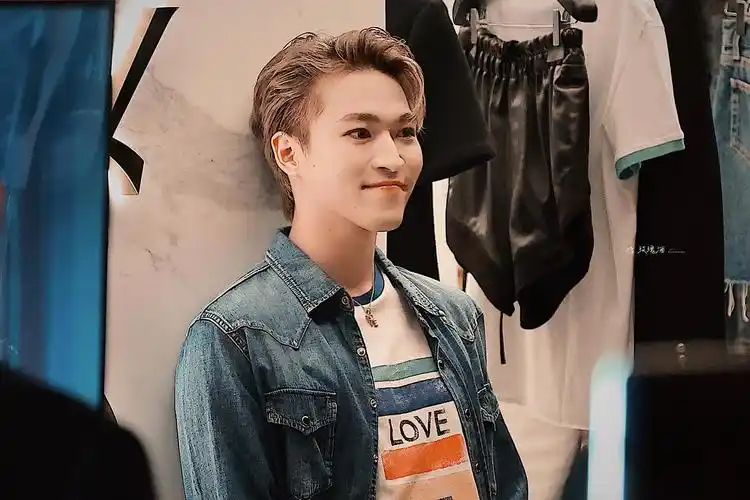 saintlaurent圣罗兰97宇野赞多生图绝了啊啊989