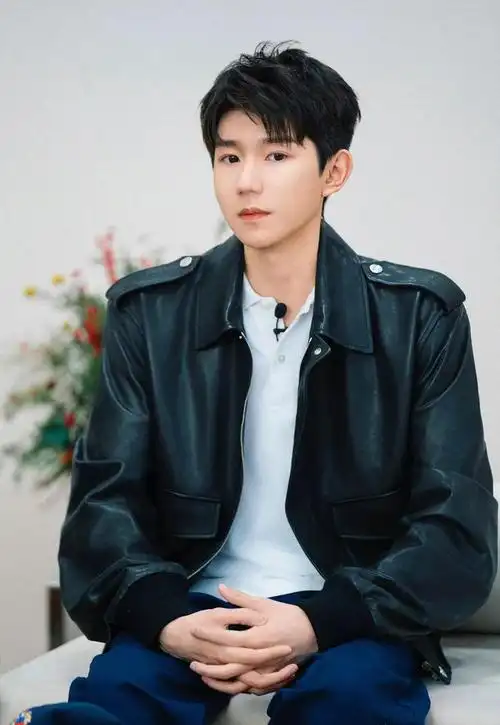 微博电影之夜投票,肖战领先,王一博紧随其后,朱一龙张艺兴上榜|王源