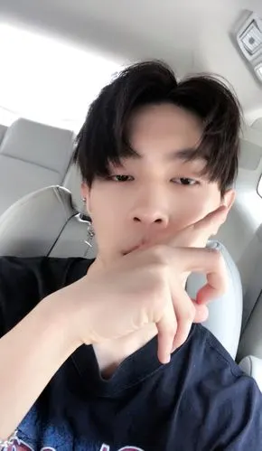 《明日之子》马伯骞写真