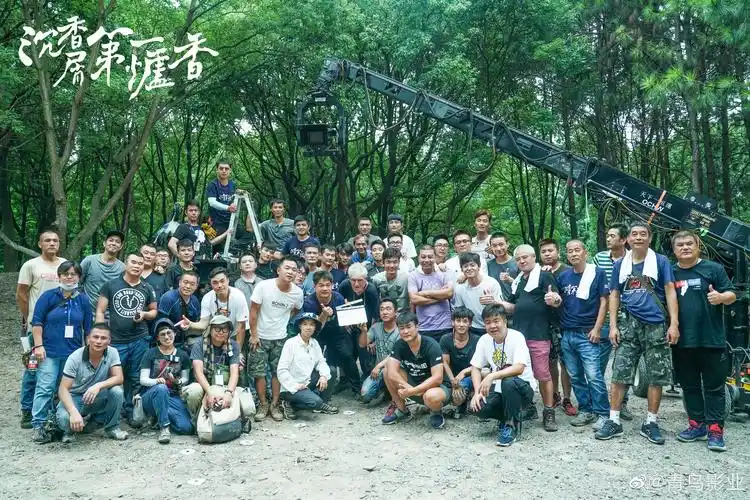 彭于晏马思纯第一炉香正式杀青