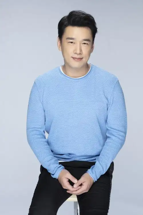 大家对于王耀庆的认知是一个演员.