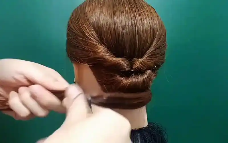 中长发姐妹们试试这样盘发,简单易学很高级气质,聚会日常都合适