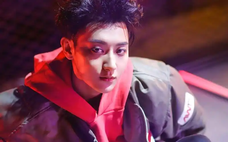 黄子韬《这就是街舞》帅气写真高清壁纸