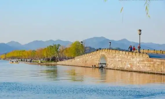 西湖断桥,西湖那个桥为什么叫断桥图3