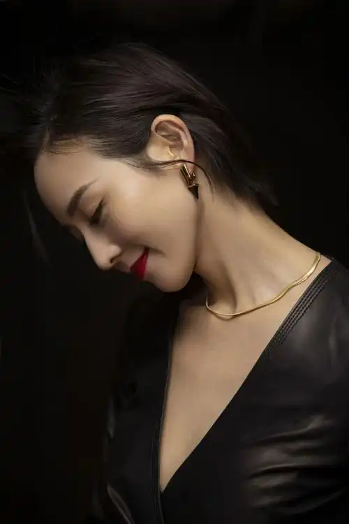 台湾第一美腿张钧甯写真大图赏析(10)学霸姐