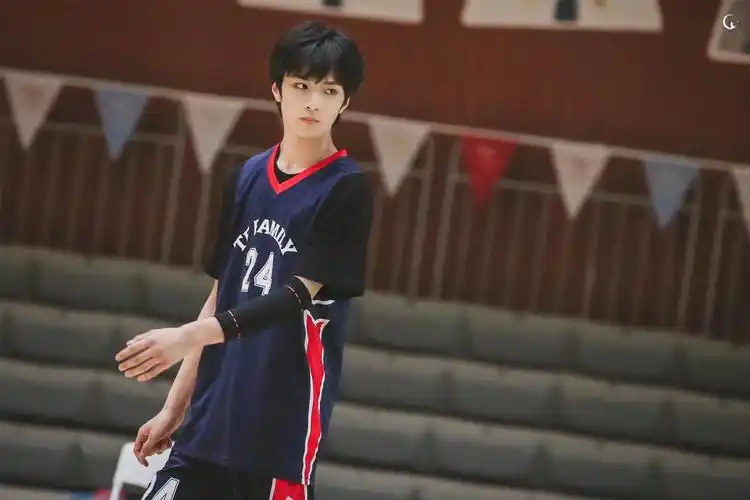 刘耀文×反差萌 - 堆糖,美图壁纸兴趣社区