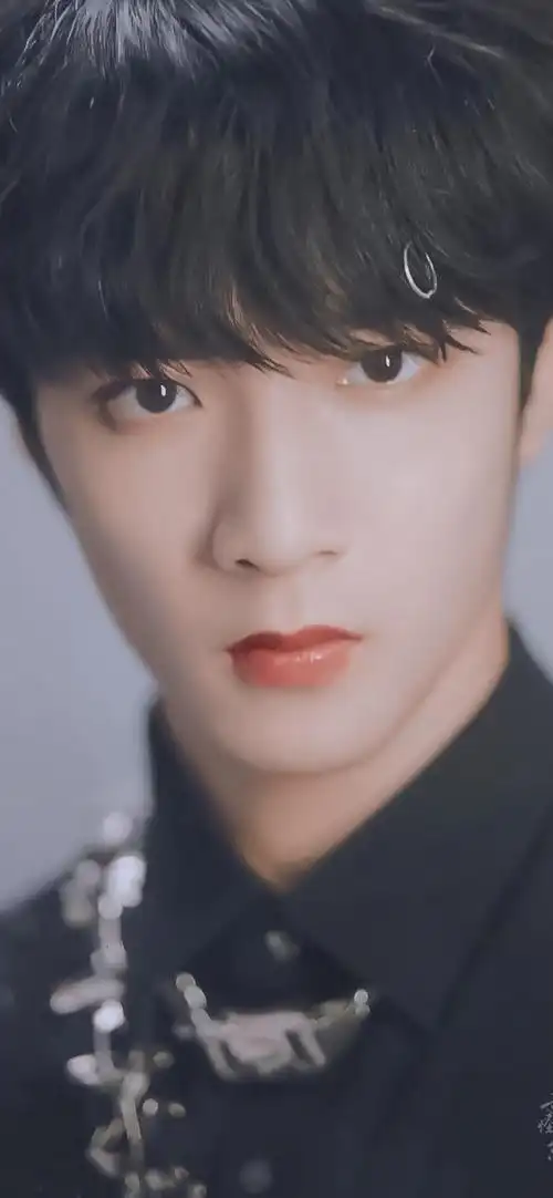 刘耀文超帅炫酷人物壁纸背景