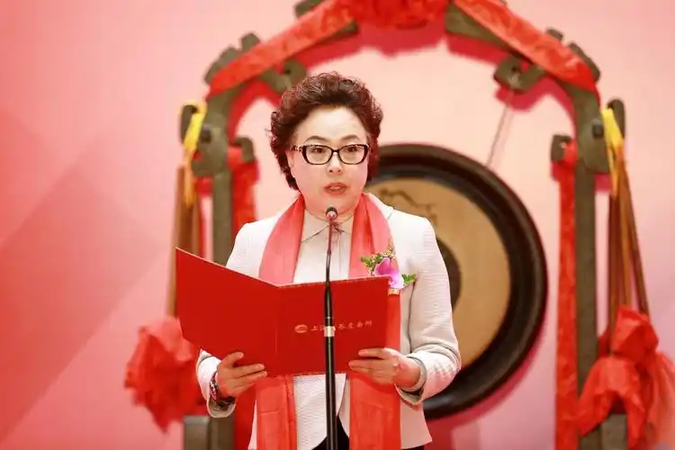 创业中所受的挫折,并没有磨平王颖的意志,产品销售收入所得也为她积蓄